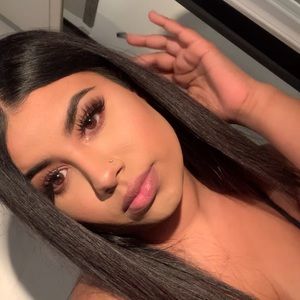 Meet your Posher, Ilesha